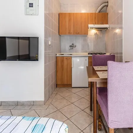 Beautiful In With Kitchen Apartman Medulin