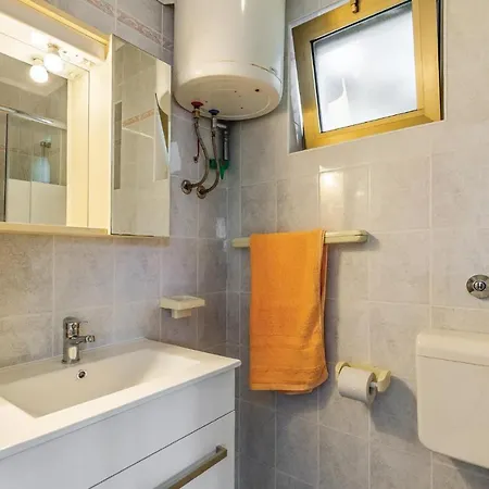 Apartman Beautiful In With Kitchen Medulin