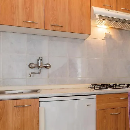 Beautiful In With Kitchen *